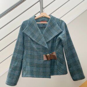 Plaid wool lightweight fall jacket with leather belt